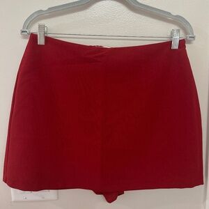 Red mini Skort Abercrombie size M NWT